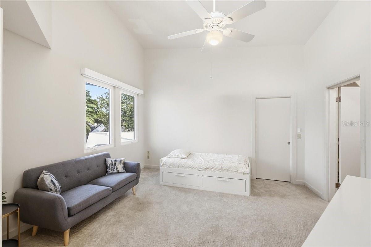 9320 CYPRESS COVE DRIVE, Orlando, FL 32819