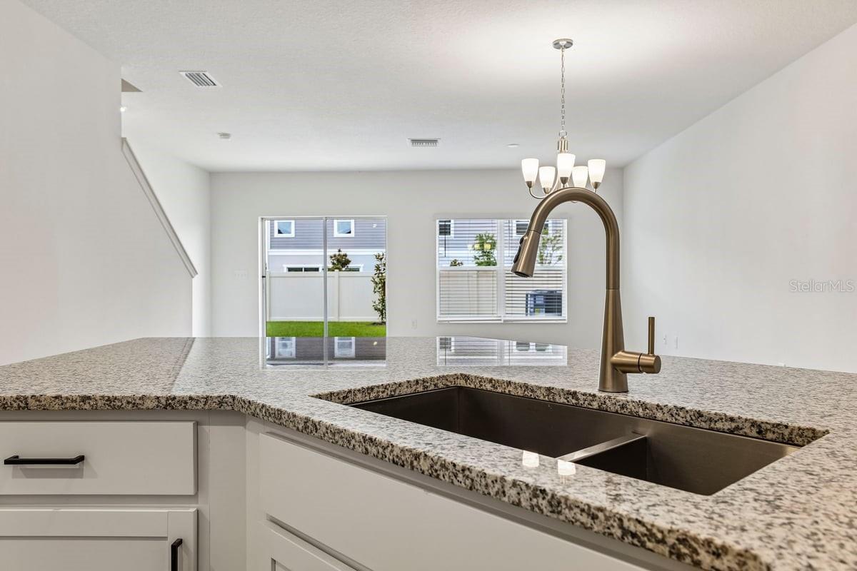 643 MEADOWS EDGE PLACE, Lake Wales, FL 33859
