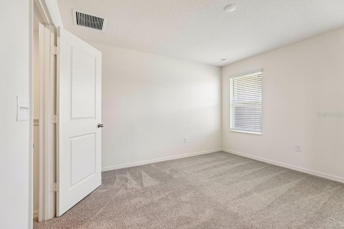 643 MEADOWS EDGE PLACE, Lake Wales, FL 33859