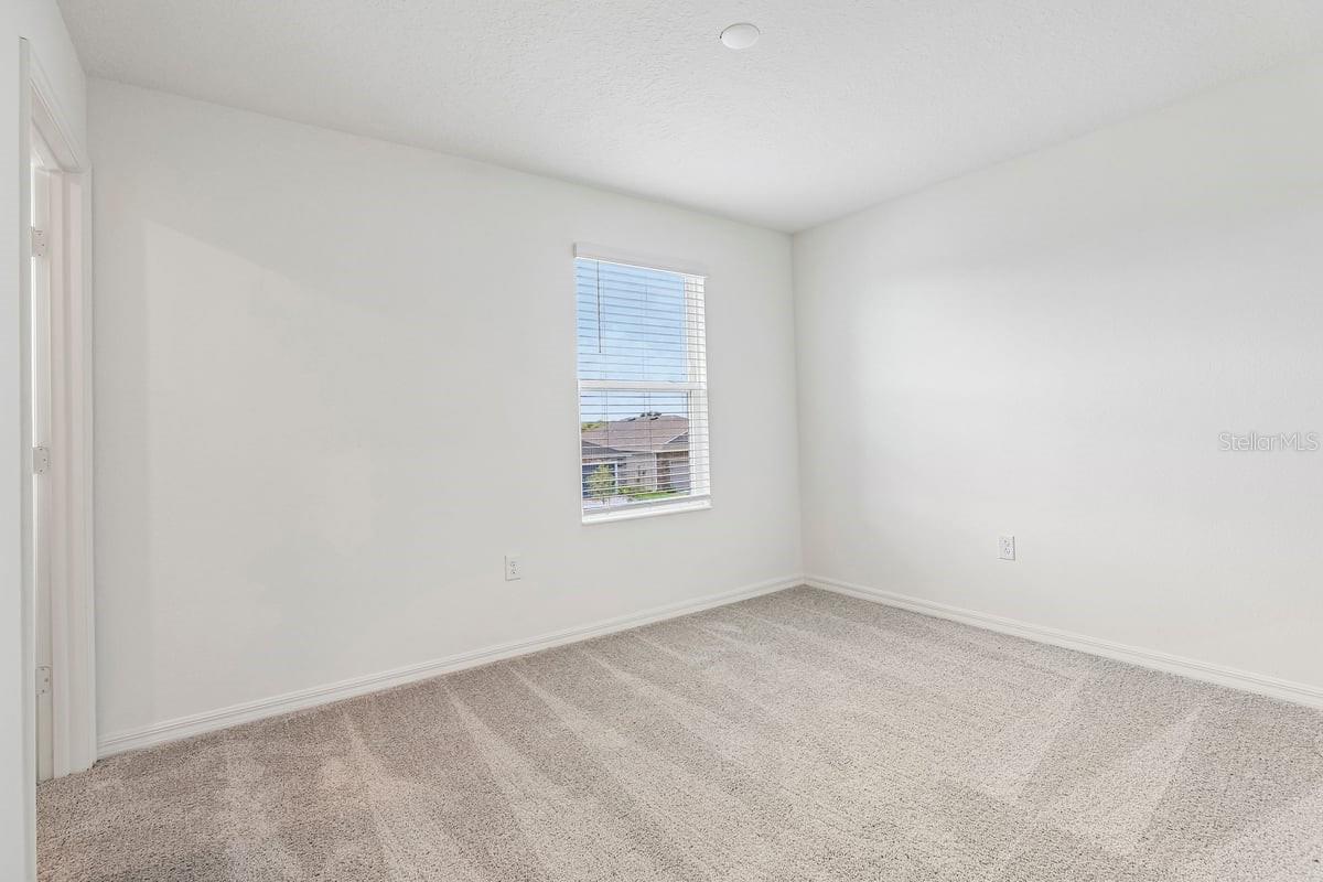 647 MEADOWS EDGE PLACE, Lake Wales, FL 33859