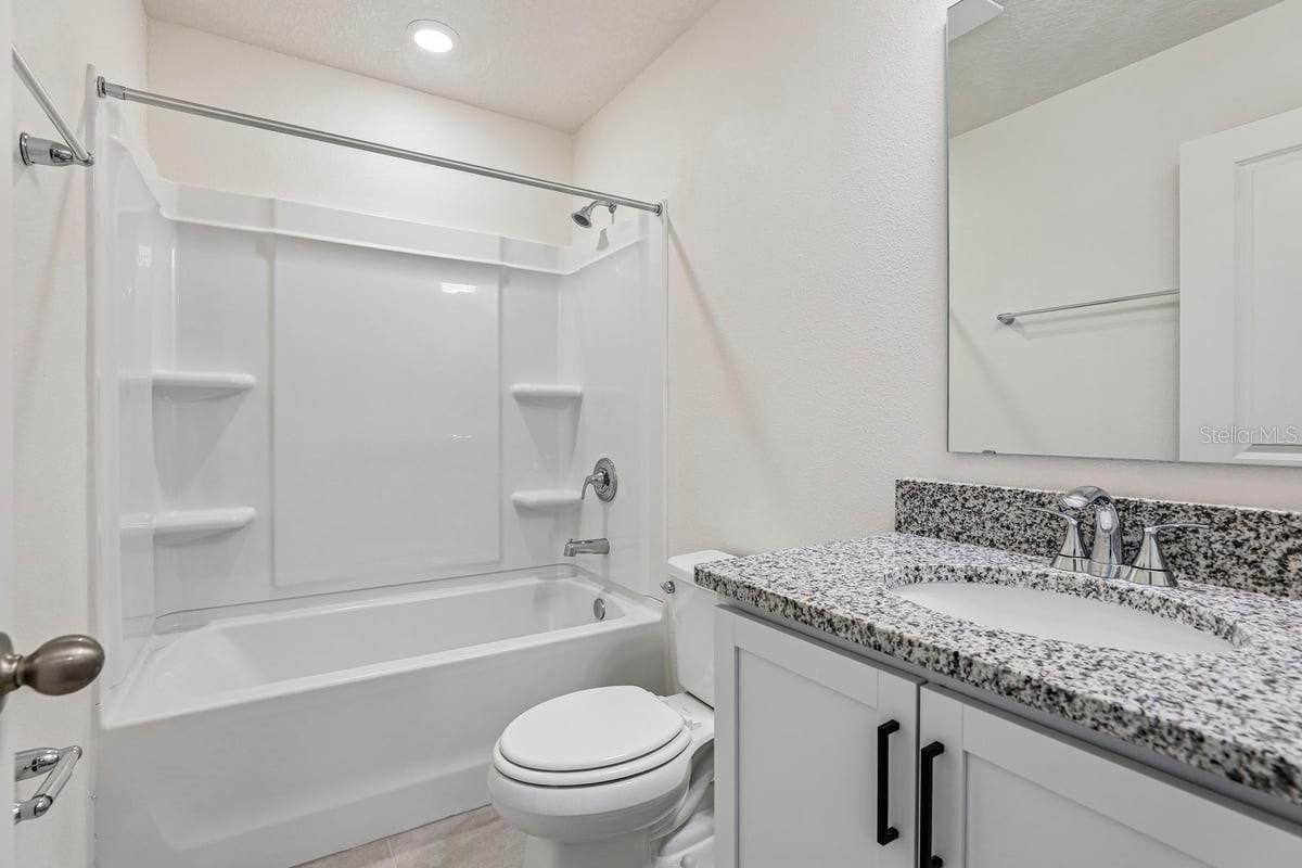 647 MEADOWS EDGE PLACE, Lake Wales, FL 33859