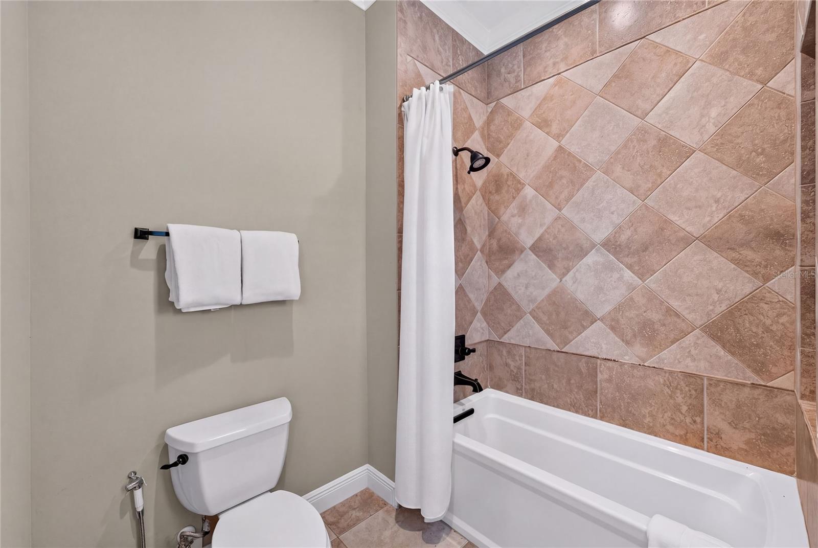 6113 GROSVENOR SHORE DRIVE, Windermere, FL 34786