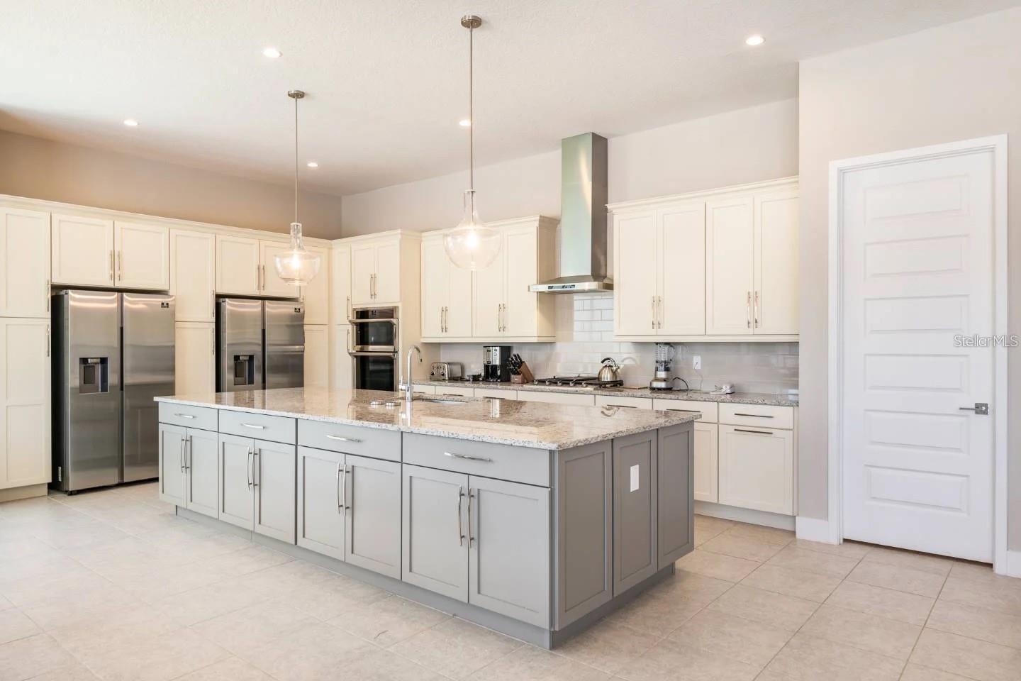 1063 JACK NICKLAUS COURT, Kissimmee, FL 34747