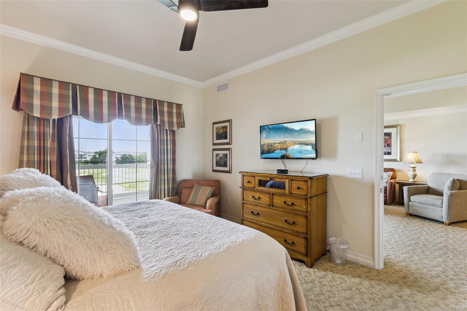 1100 SUNSET VIEW CIR, #402, Reunion, FL 34747