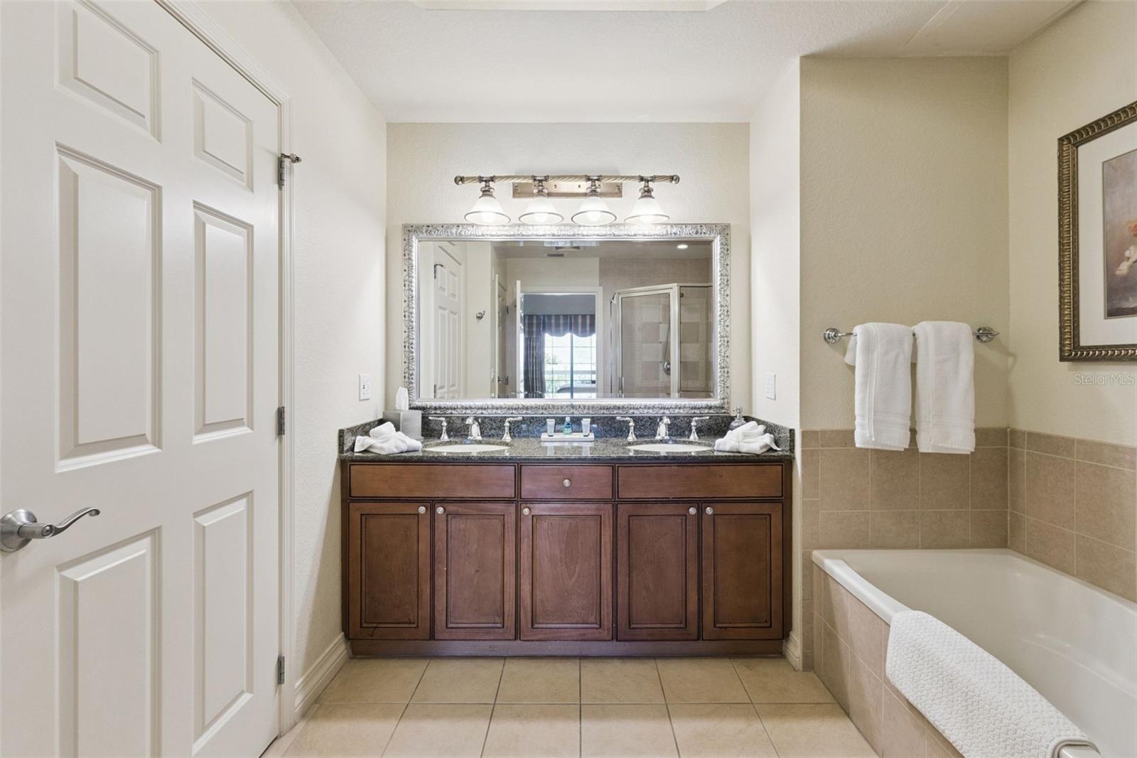 1100 SUNSET VIEW CIR, #402, Reunion, FL 34747