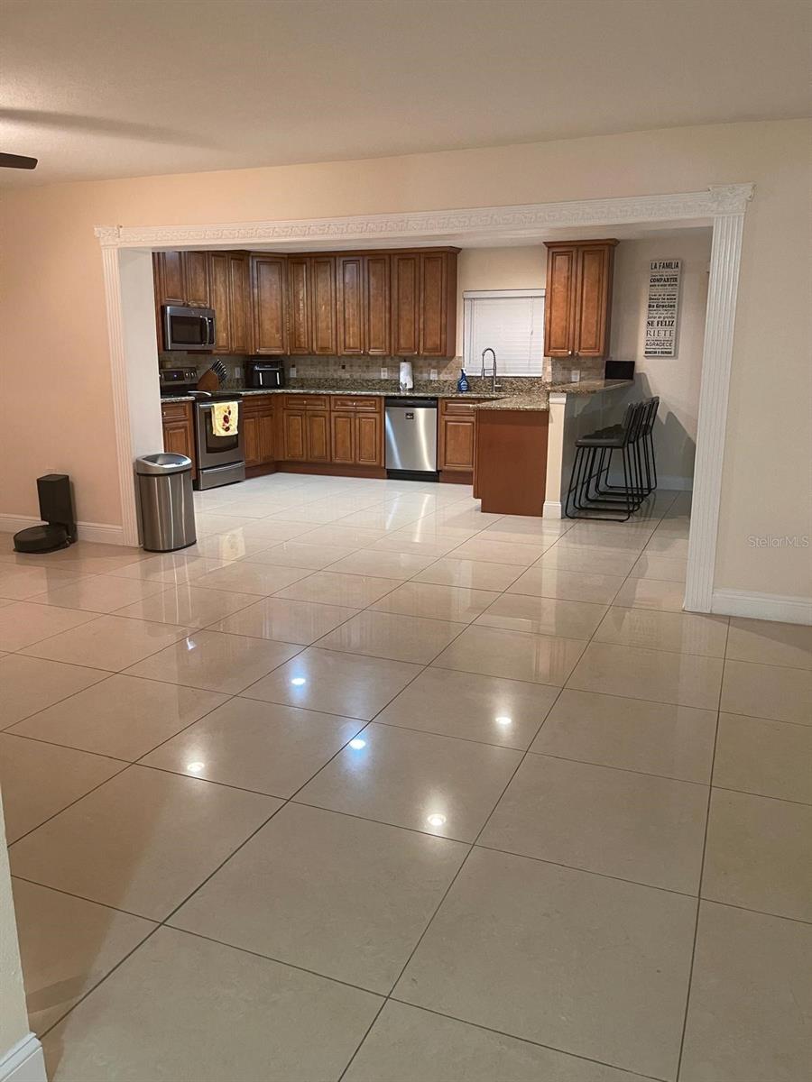 KITCHEN
