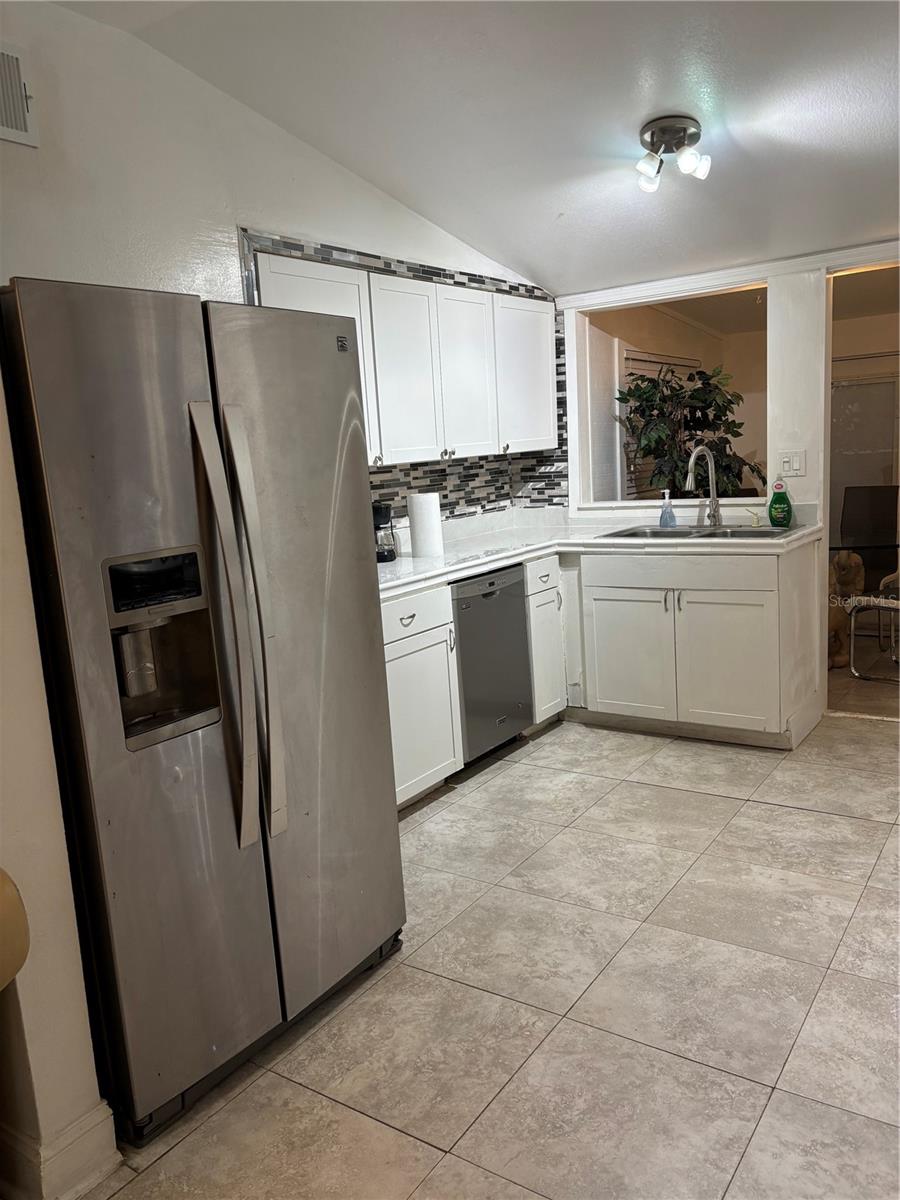 5175 N RONALD REAGAN BOULEVARD, Sanford, FL 32773