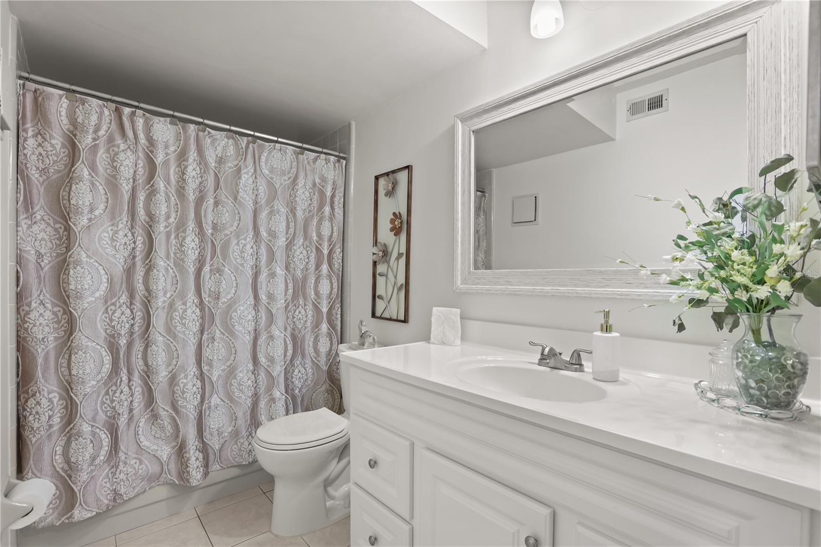 11 ESCONDIDO CIRCLE, #108, Altamonte Springs, FL 32701