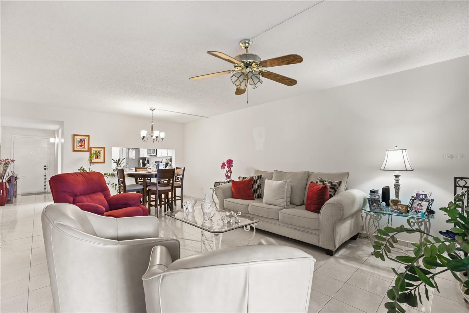 11 ESCONDIDO CIRCLE, #108, Altamonte Springs, FL 32701