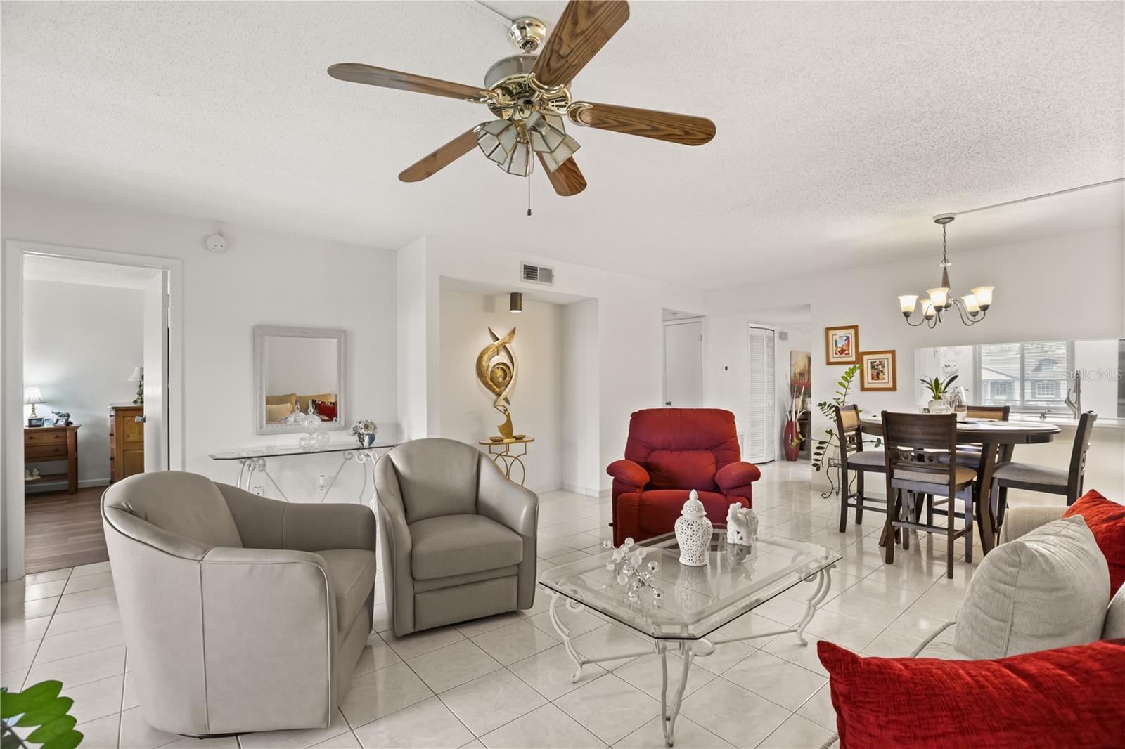 11 ESCONDIDO CIRCLE, #108, Altamonte Springs, FL 32701