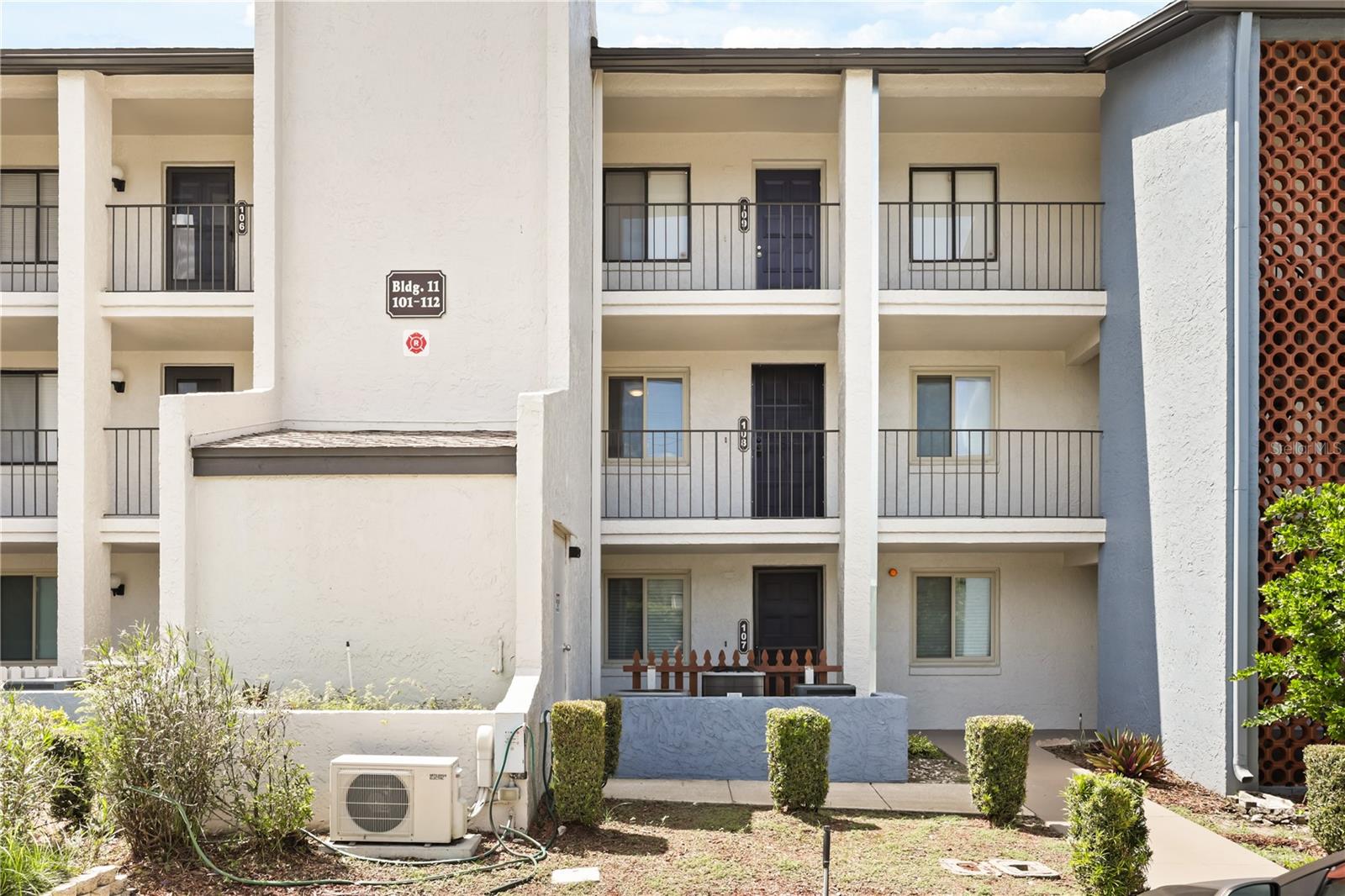 11 ESCONDIDO CIRCLE, #108, Altamonte Springs, FL 32701
