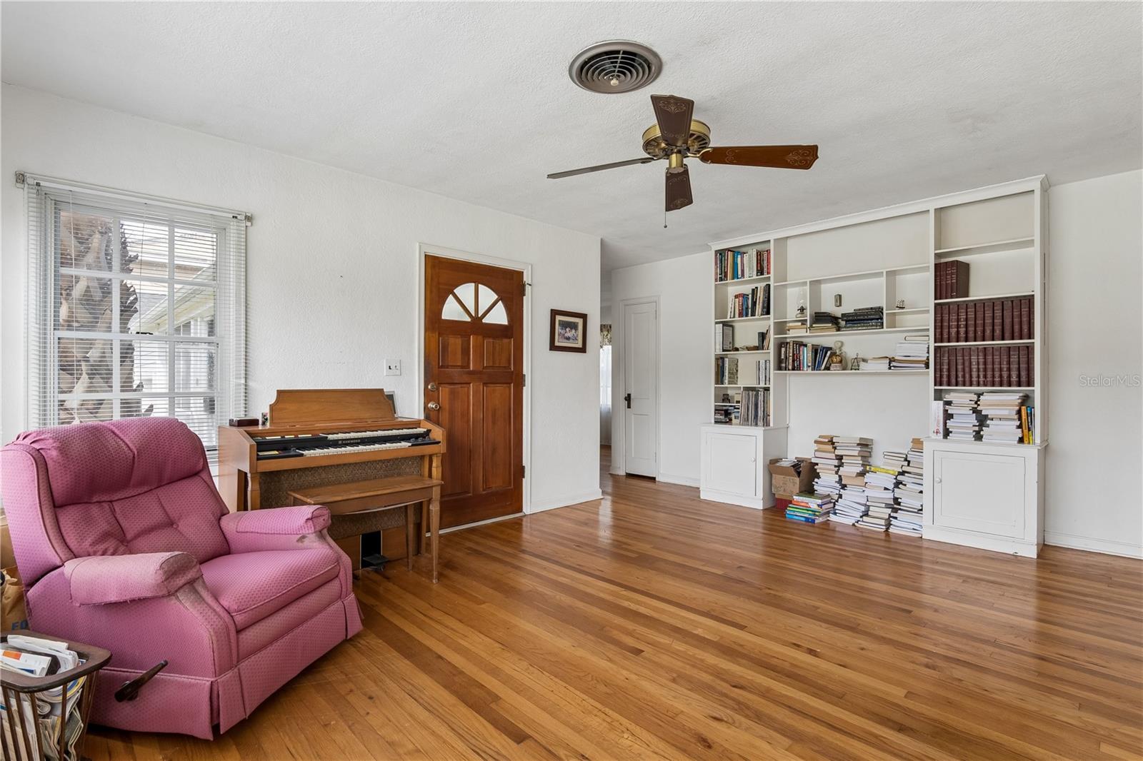 1125 GUERNSEY STREET, Orlando, FL 32804
