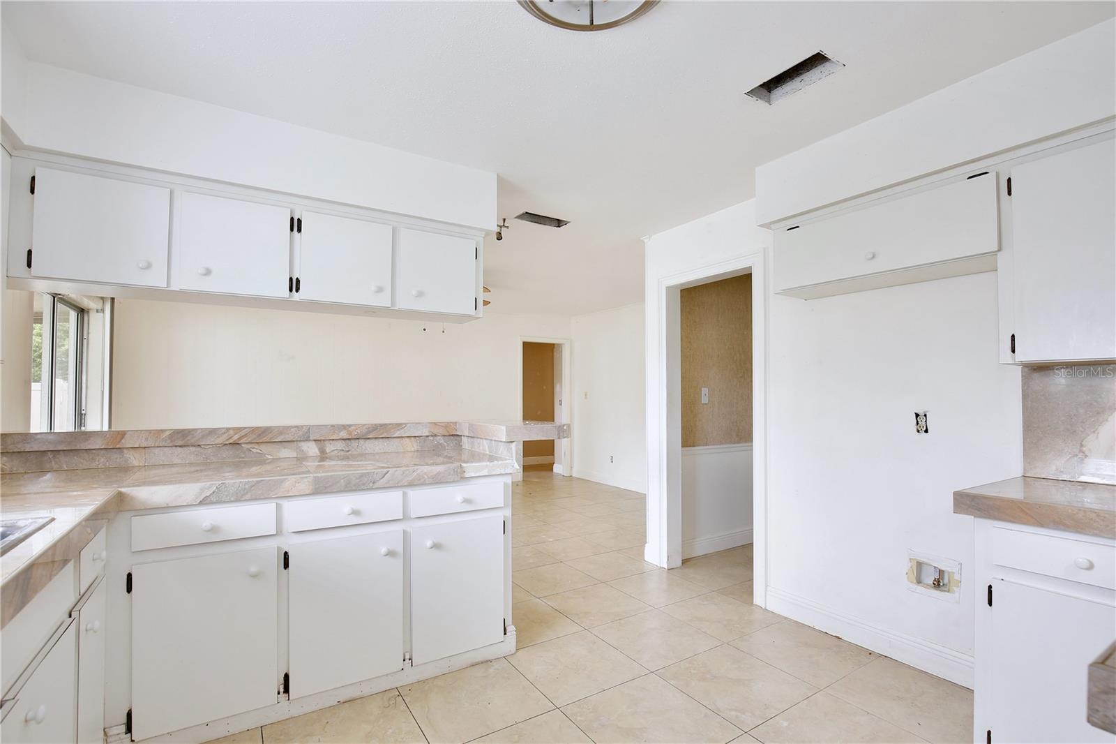 8611 EL PRADO AVENUE, Orlando, FL 32825