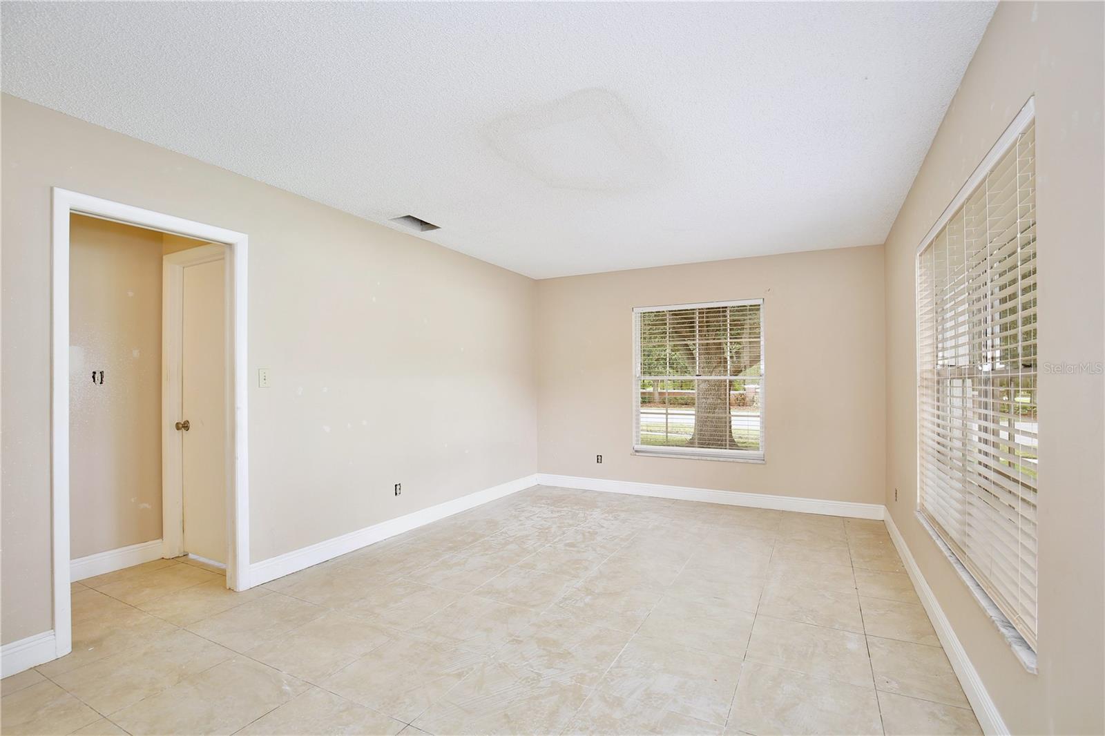 8611 EL PRADO AVENUE, Orlando, FL 32825