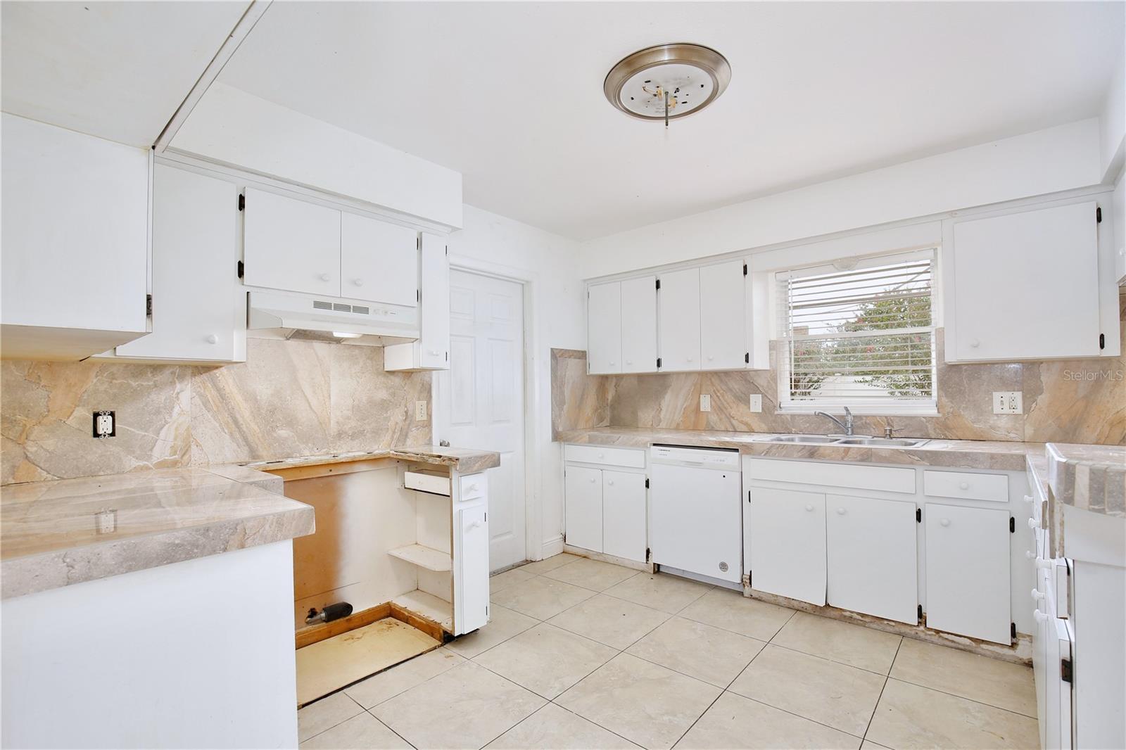 8611 EL PRADO AVENUE, Orlando, FL 32825
