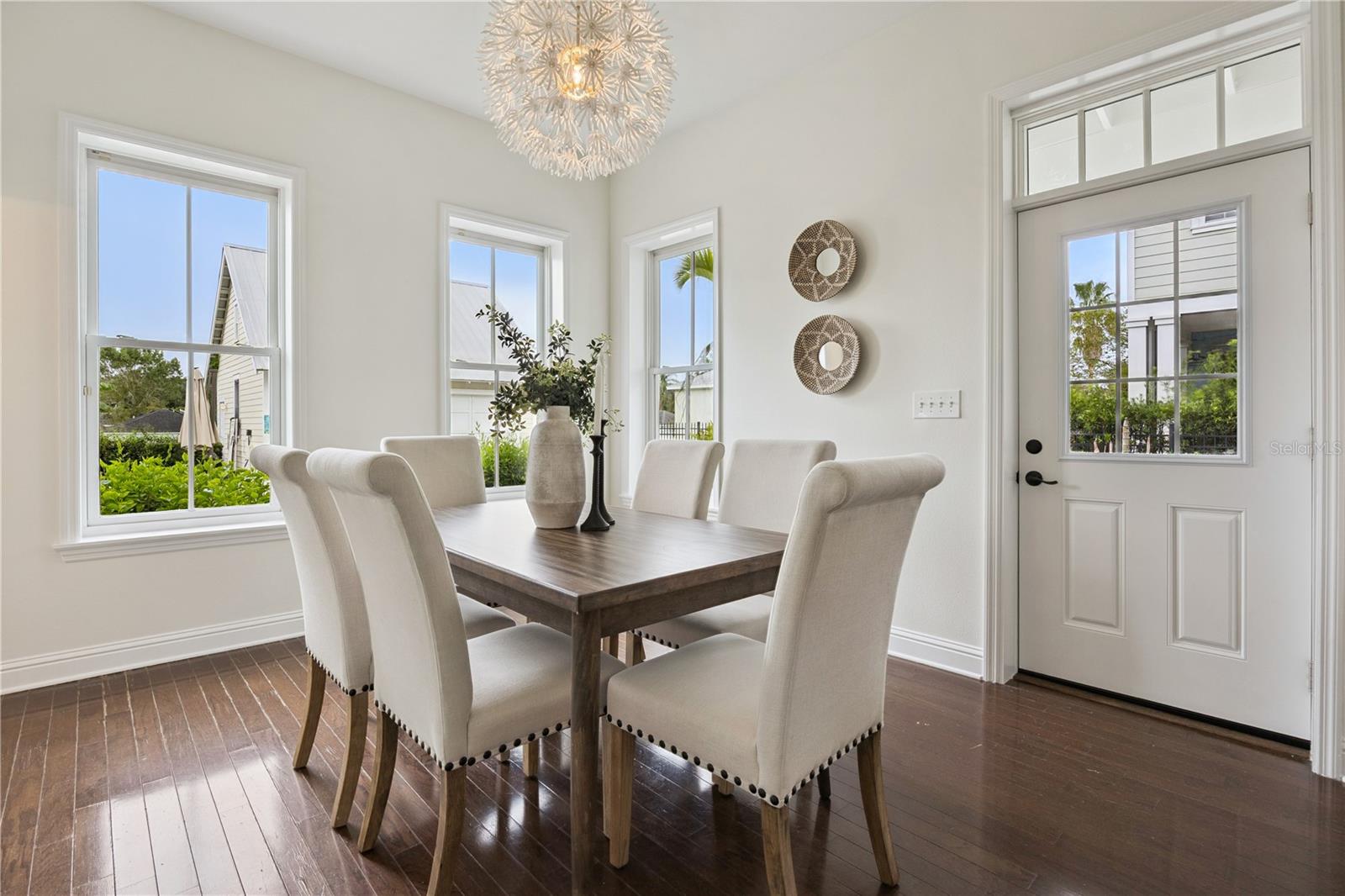 Access to the outdoor porch from dining room