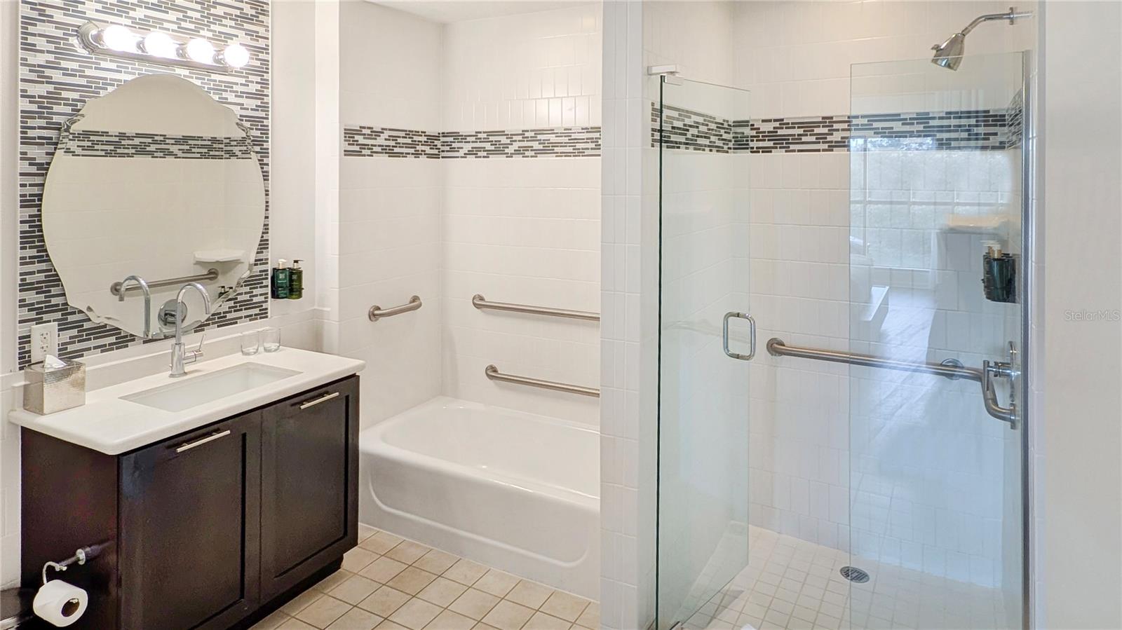 Master Bathroom!