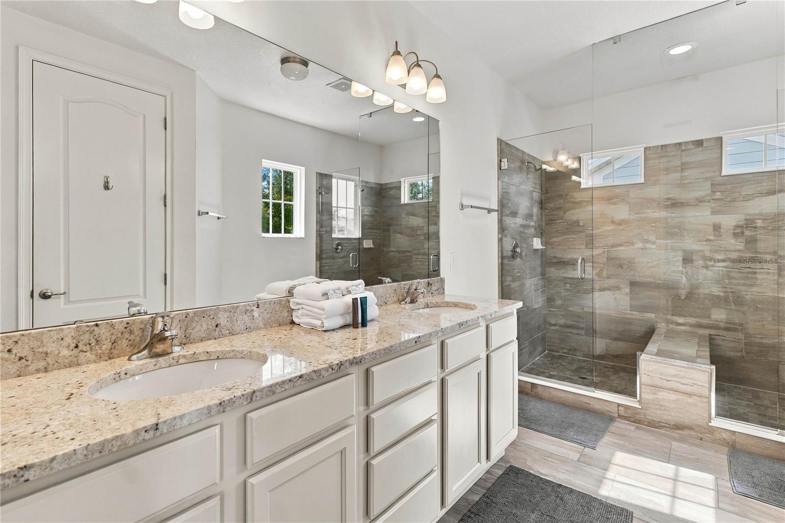 Dual vanities