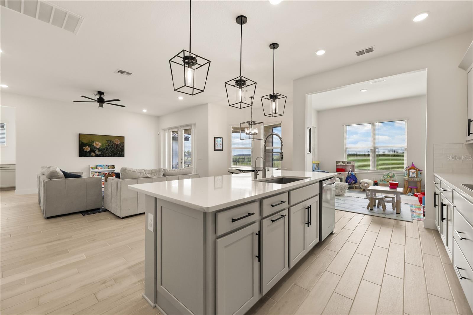 16513 SILVER BROOK WAY, Winter Garden, FL 34787