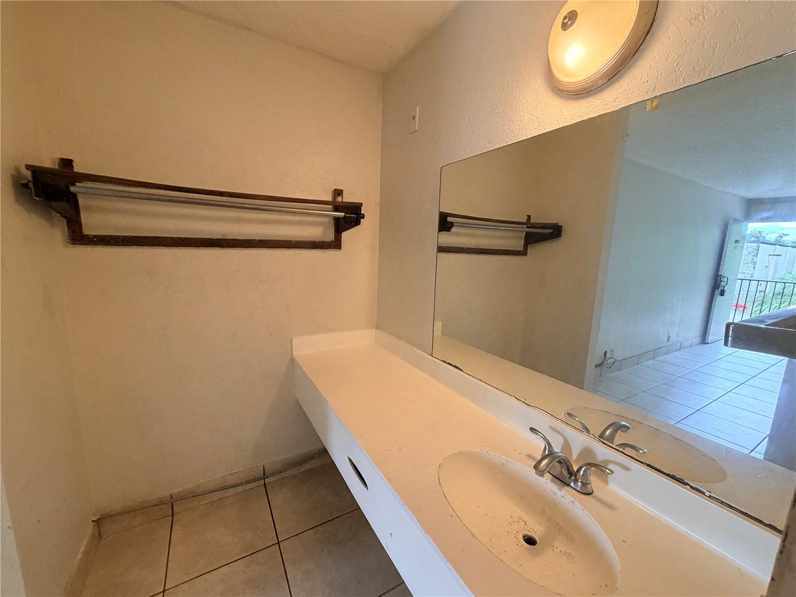 7900 S ORANGE BLOSSOM TRAIL, #2053, Orlando, FL 32809
