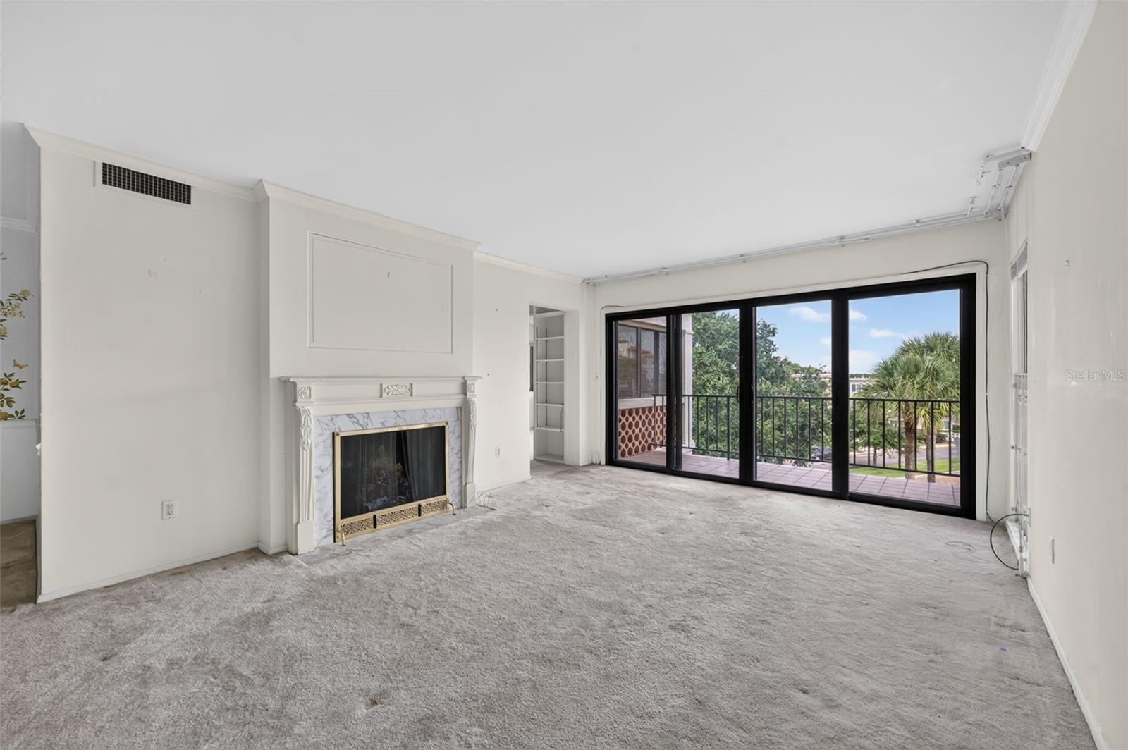 100 S INTERLACHEN AVENUE, #401, Winter Park, FL 32789 100 S INTERLACHEN AVENUE, #401, Winter Park, FL 32789