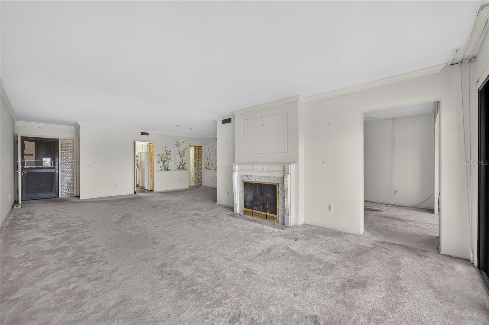 100 S INTERLACHEN AVENUE, #401, Winter Park, FL 32789 100 S INTERLACHEN AVENUE, #401, Winter Park, FL 32789