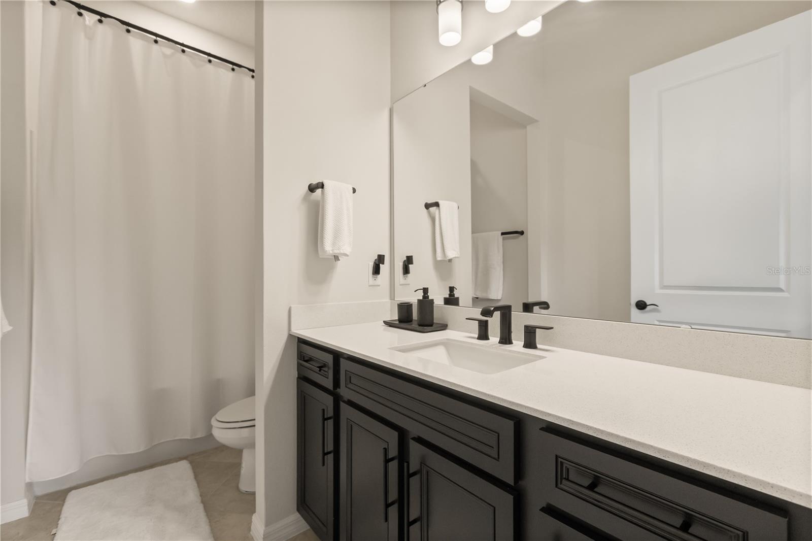 Bathroom for bedroom 1