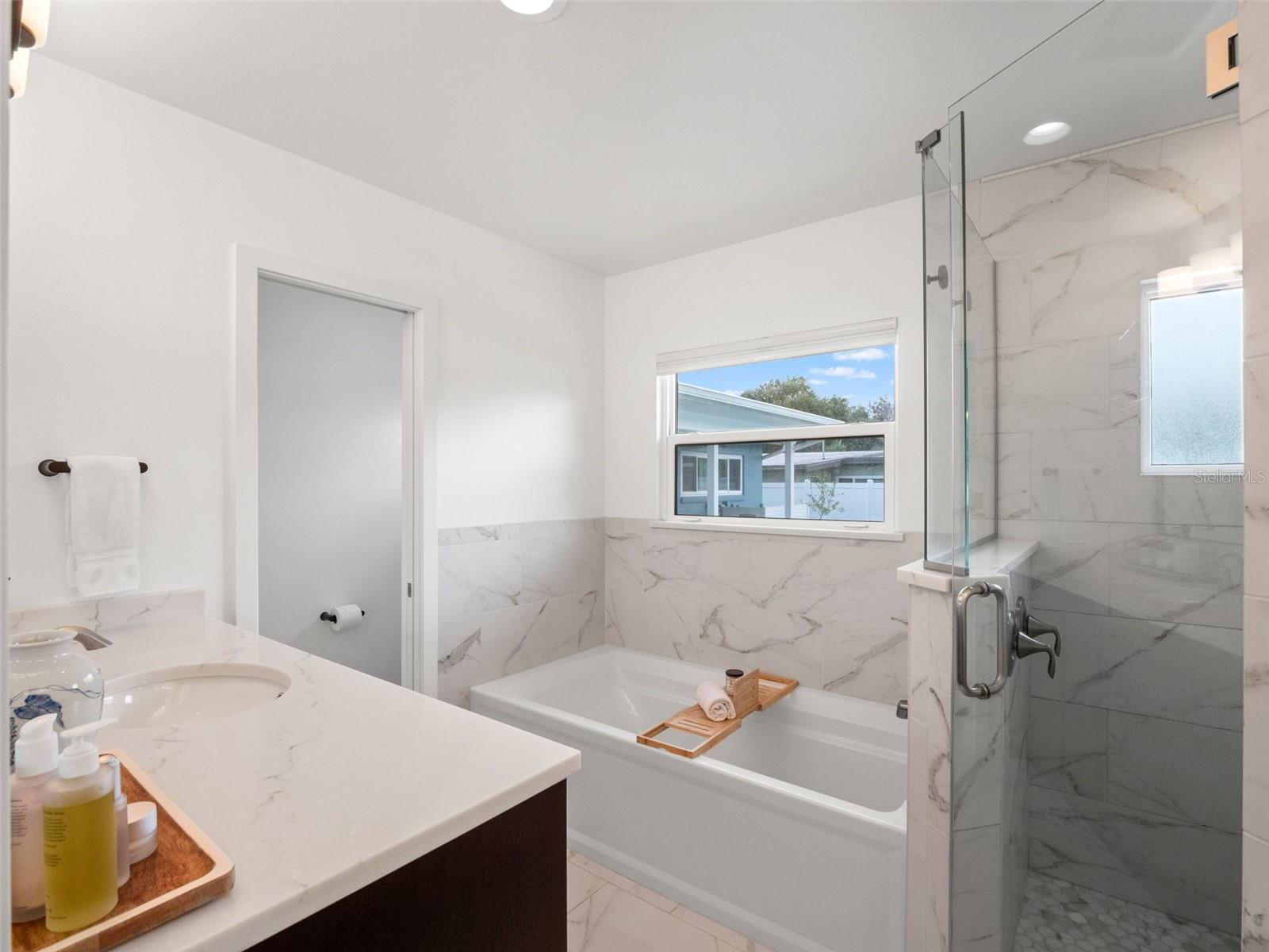 New primary en suite bath