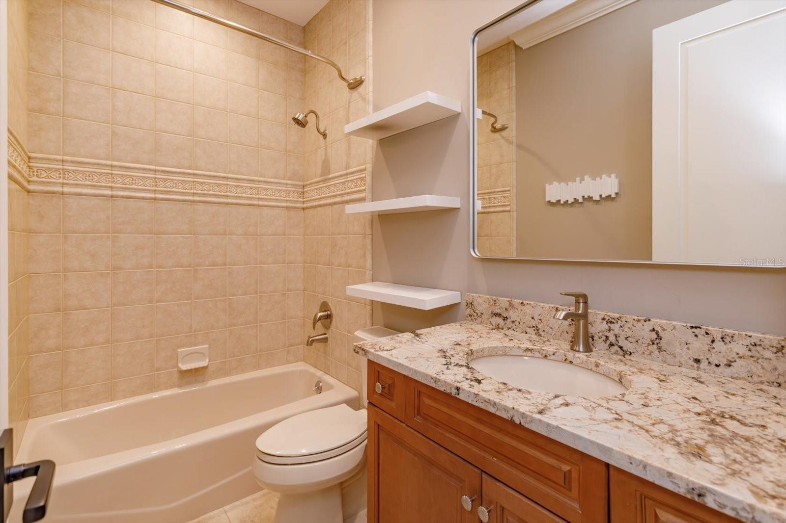Guest bath 2 with Tub & shower