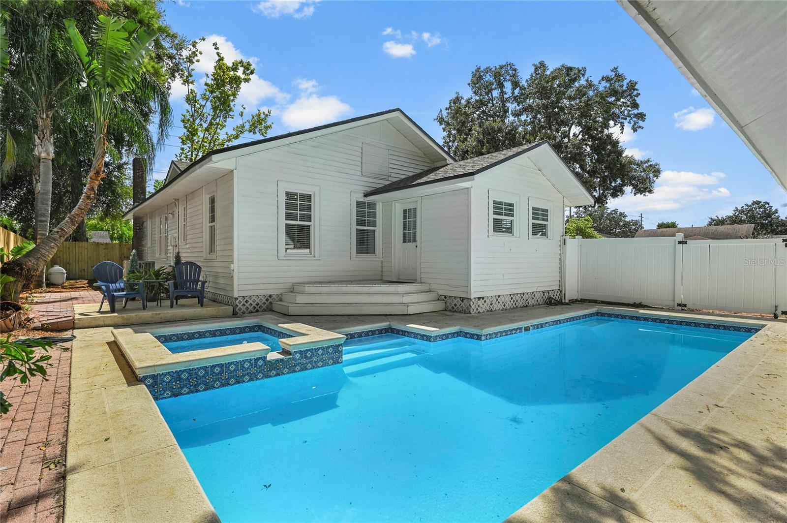 1 E PRINCETON STREET, Orlando, FL 32804