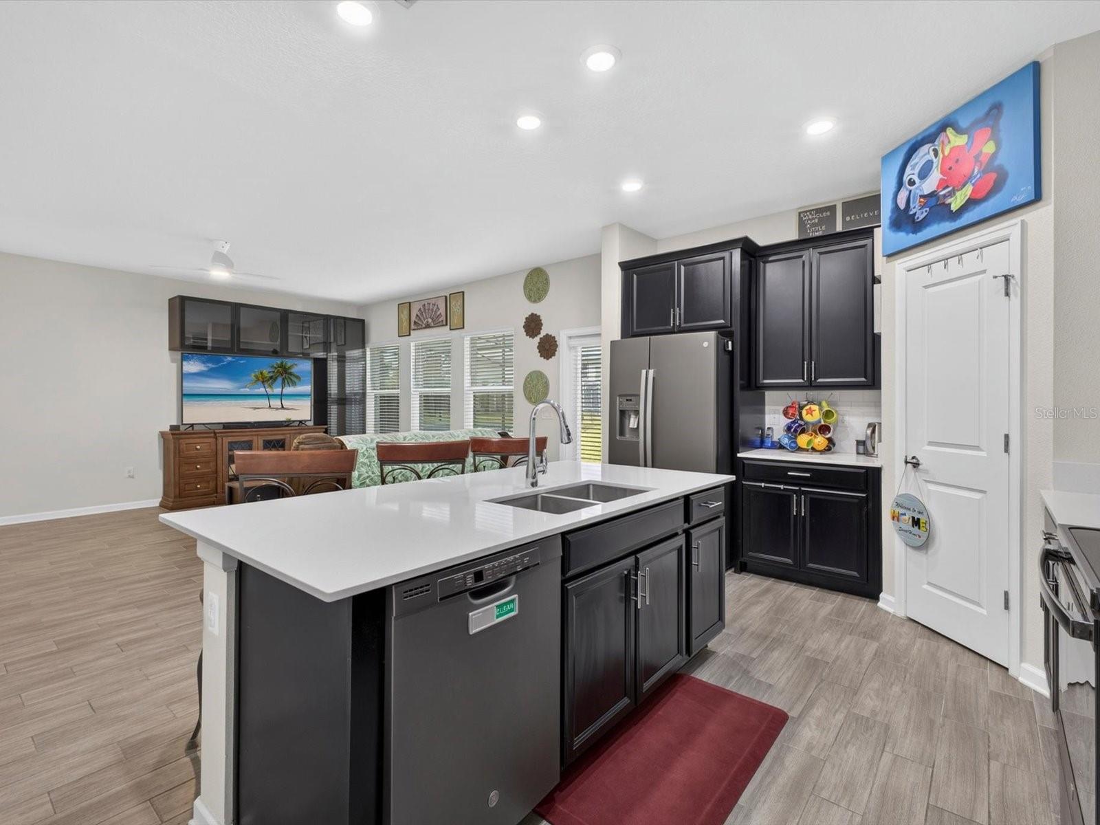 8975 FLUFFY LIE COURT, Davenport, FL 33896 8975 FLUFFY LIE COURT, Davenport, FL 33896