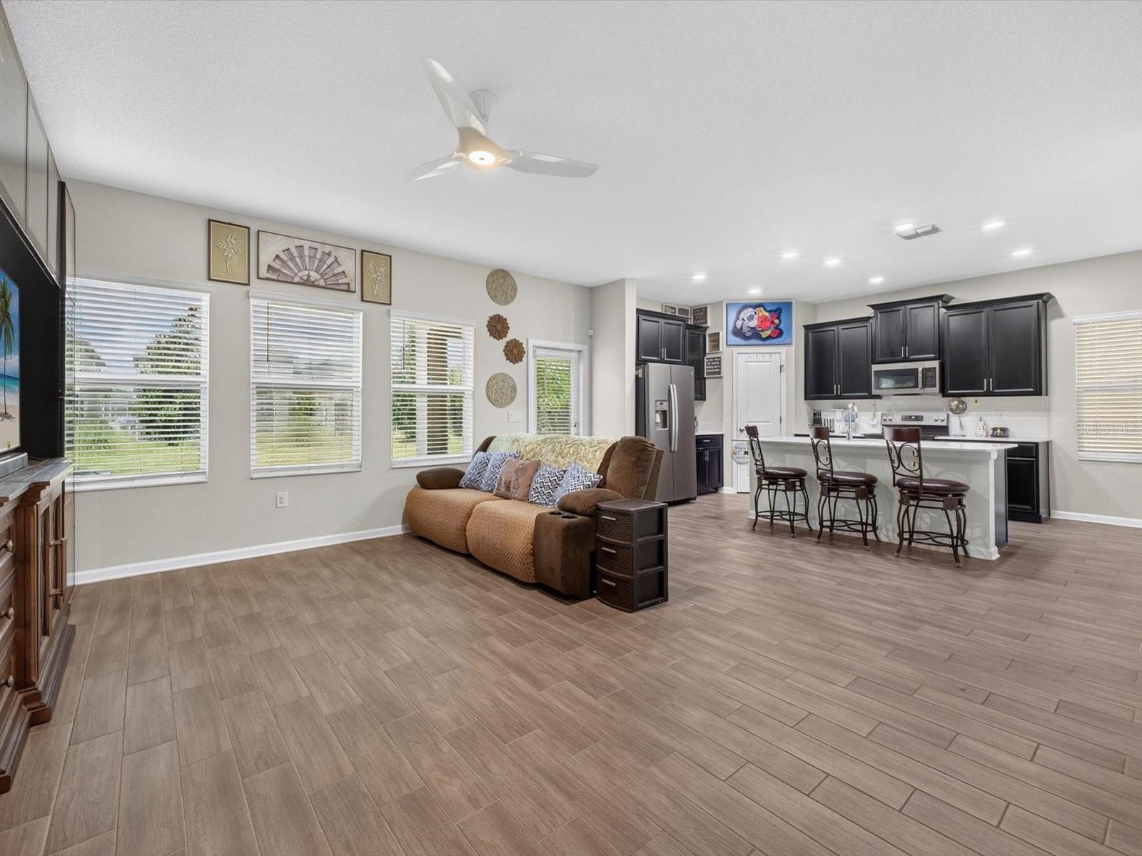 8975 FLUFFY LIE COURT, Davenport, FL 33896 8975 FLUFFY LIE COURT, Davenport, FL 33896
