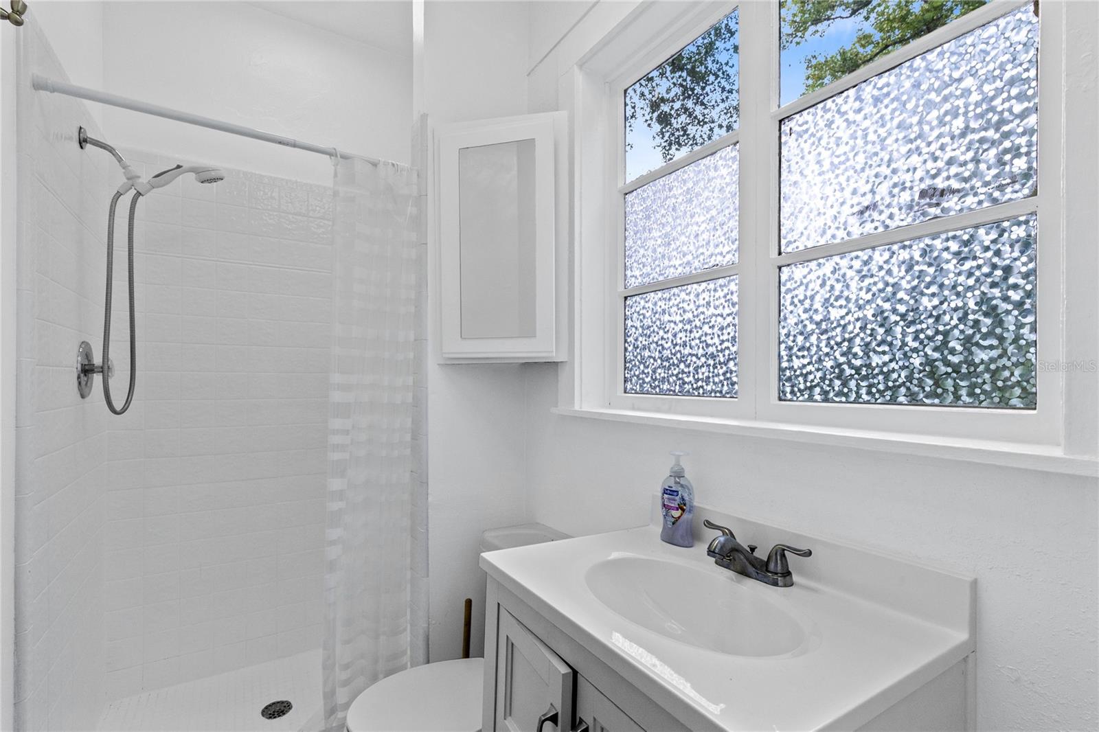 12 N FOREST AVENUE, Orlando, FL 32803