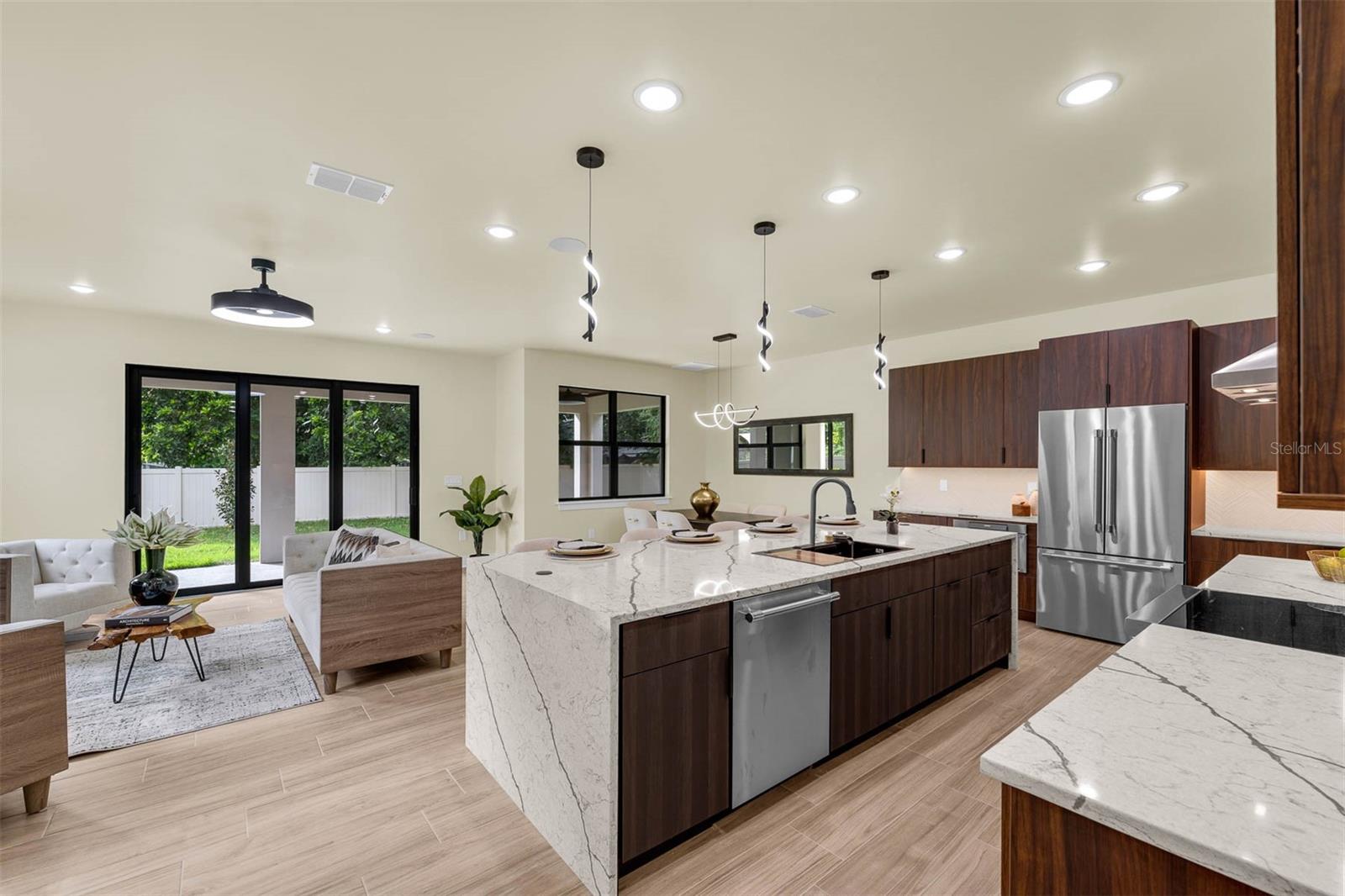 1910 CLOVERLAWN AVENUE, Orlando, FL 32806 1910 CLOVERLAWN AVENUE, Orlando, FL 32806