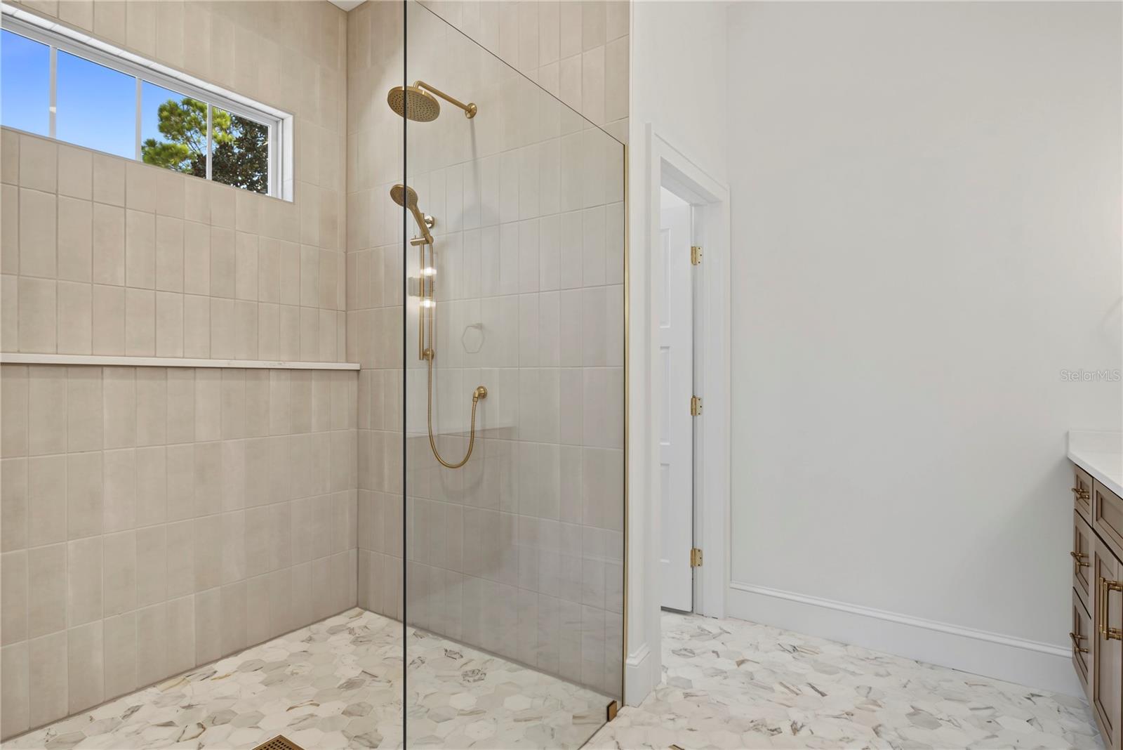 206 N HIGHLAND AVENUE, Winter Garden, FL 34787
