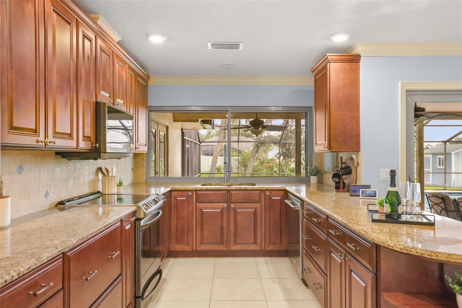 382 FOREST PARK CIRCLE, Longwood, FL 32779