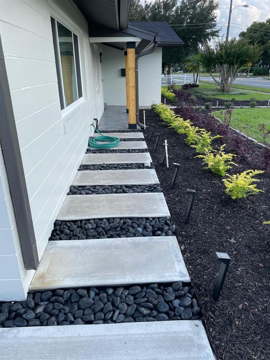 Attached Garage to Front Door Walkway