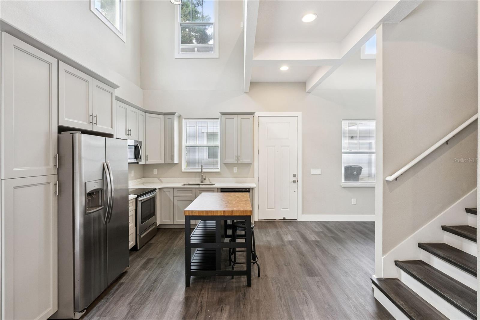 2411 AMHERST AVENUE, Orlando, FL 32804