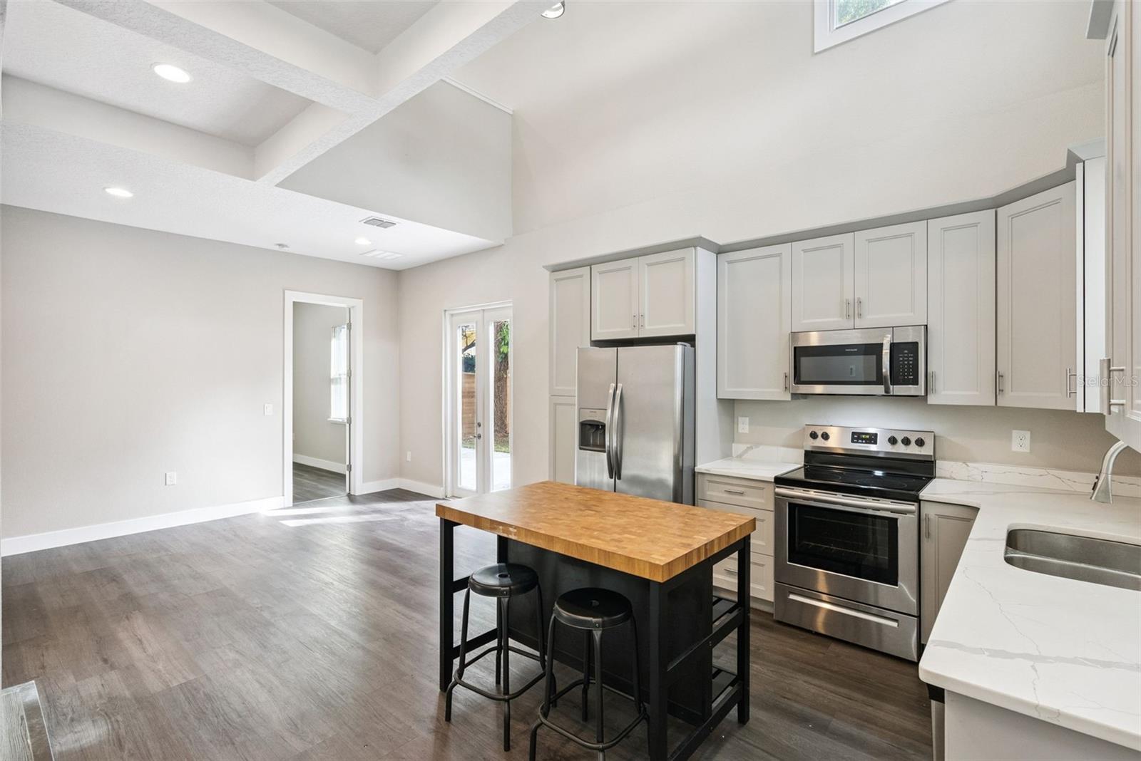 2411 AMHERST AVENUE, Orlando, FL 32804