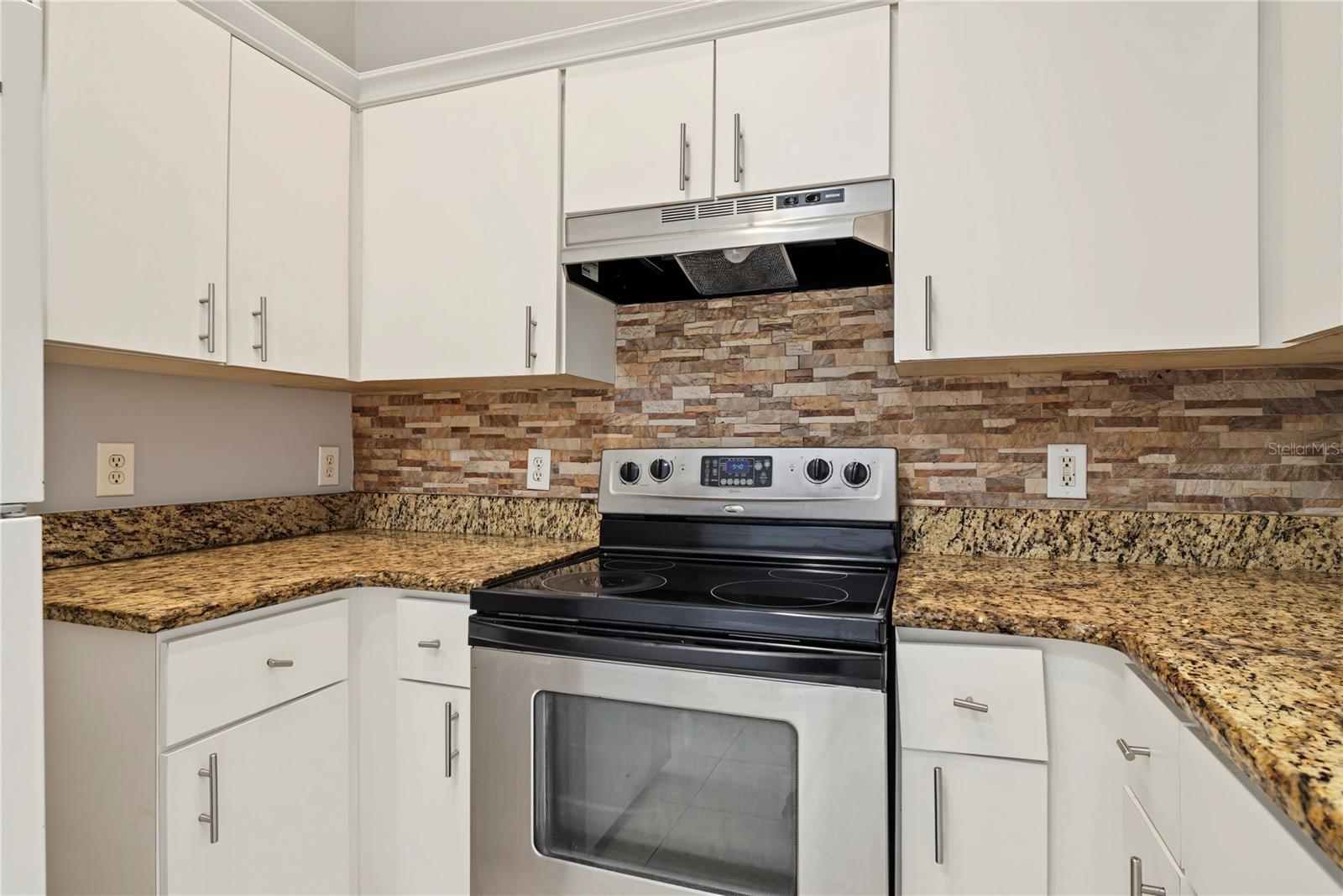 6013 SCOTCHWOOD GLN, #20, Orlando, FL 32822