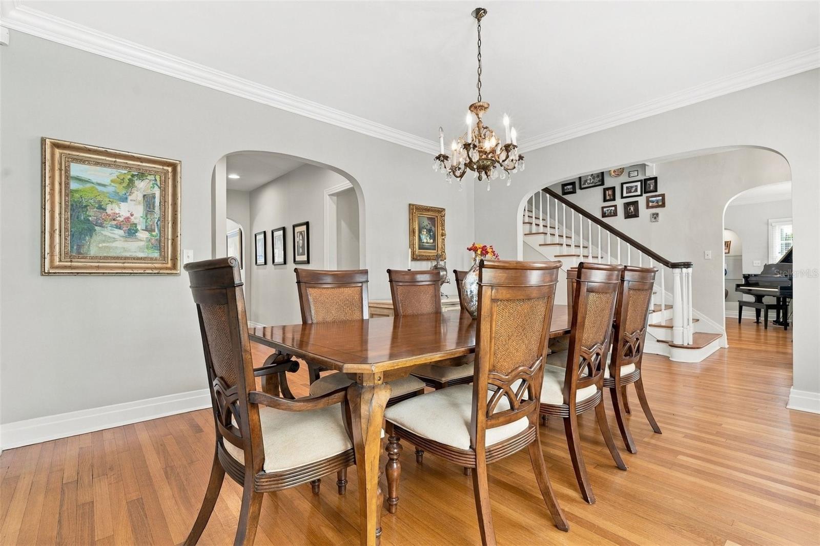 Foraml dining room