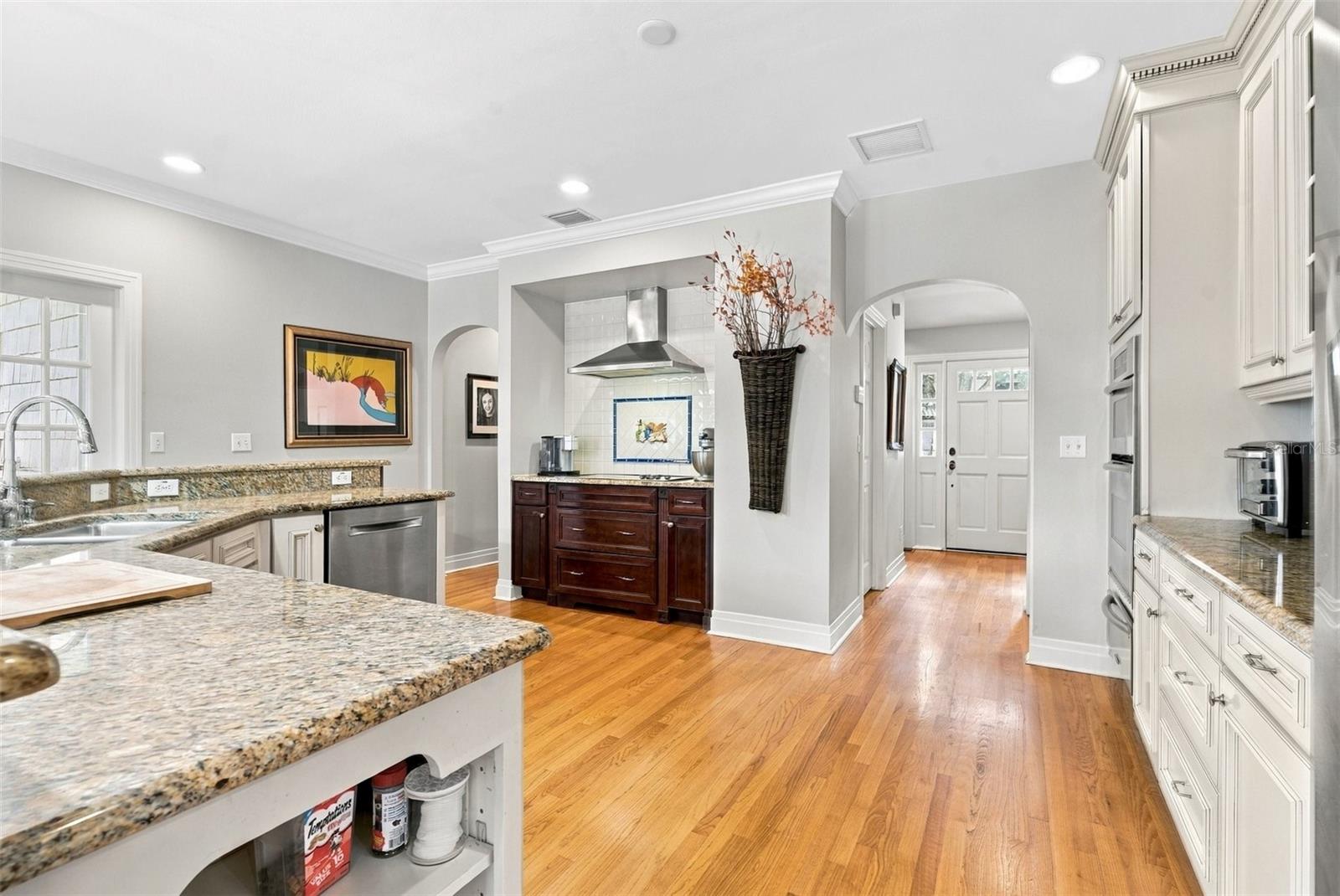729 ALAMEDA STREET, Orlando, FL 32804