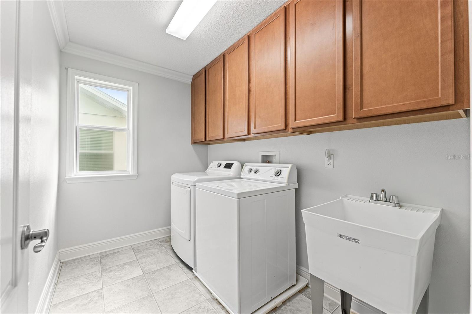 2932 WHISTLEWOOD DRIVE, Orlando, FL 32810