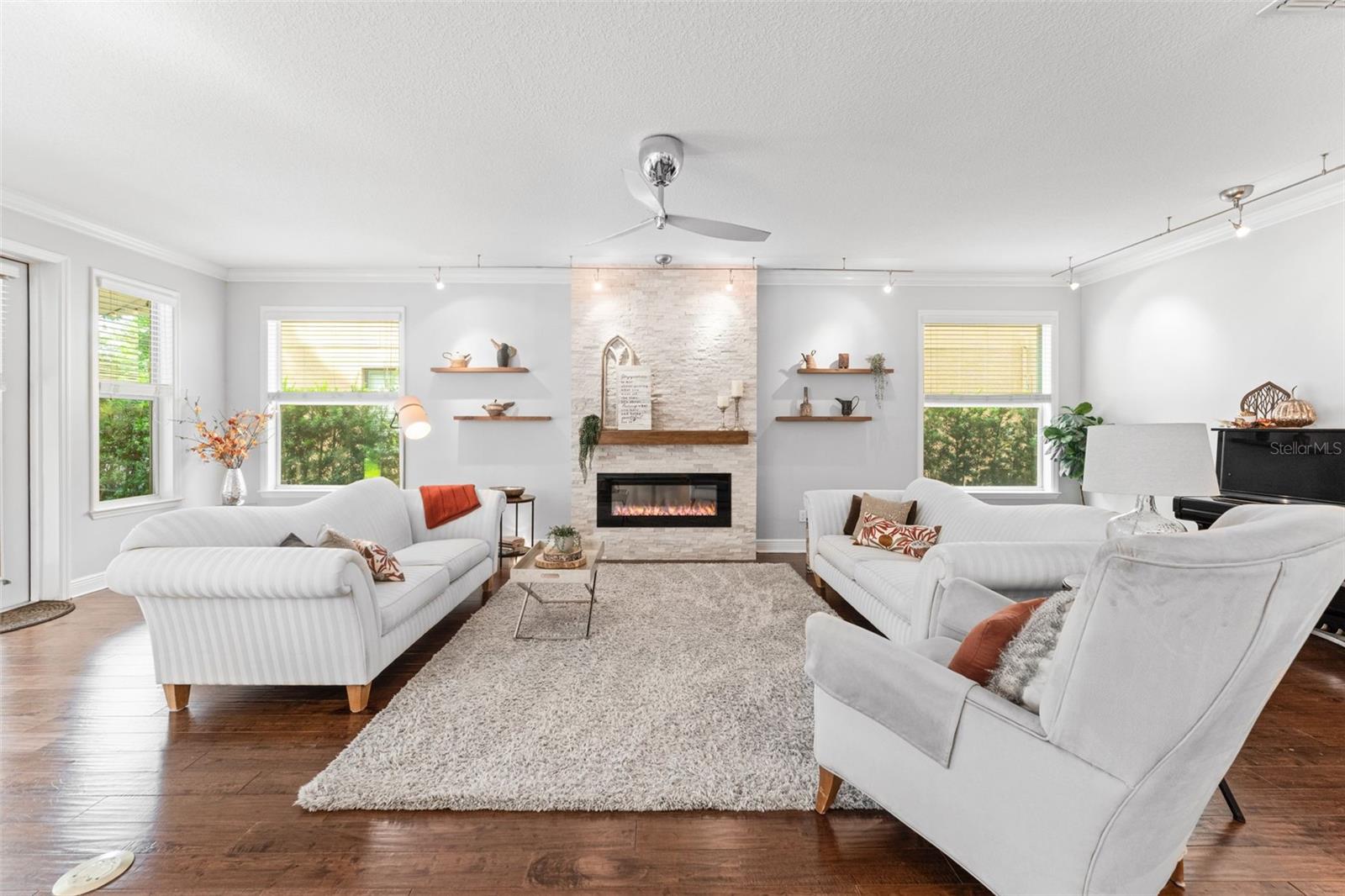 2932 WHISTLEWOOD DRIVE, Orlando, FL 32810