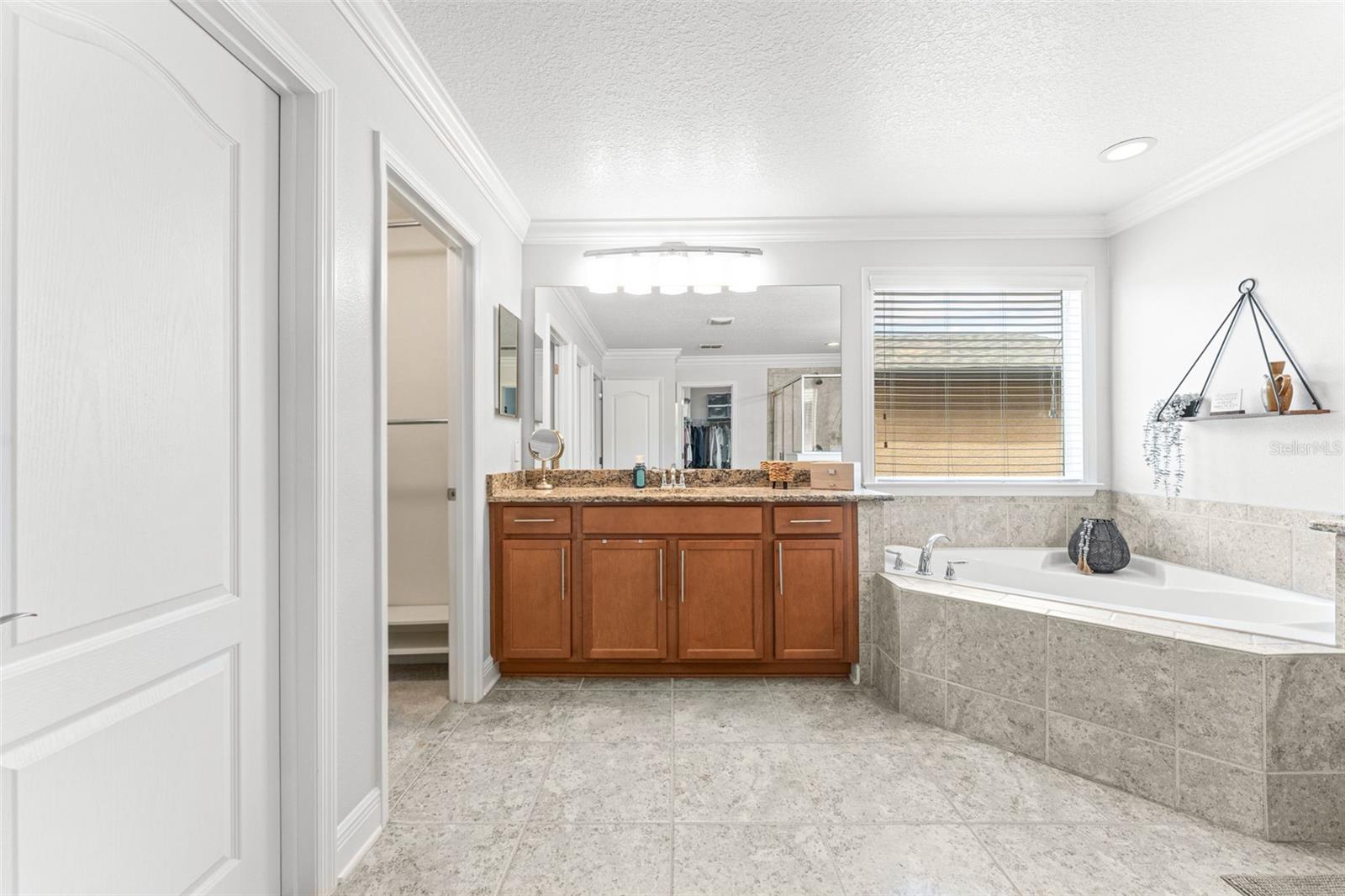 2932 WHISTLEWOOD DRIVE, Orlando, FL 32810