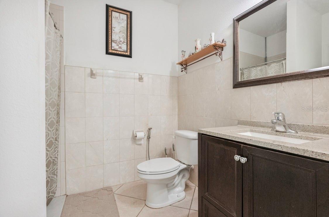 Full First Floor Bath
