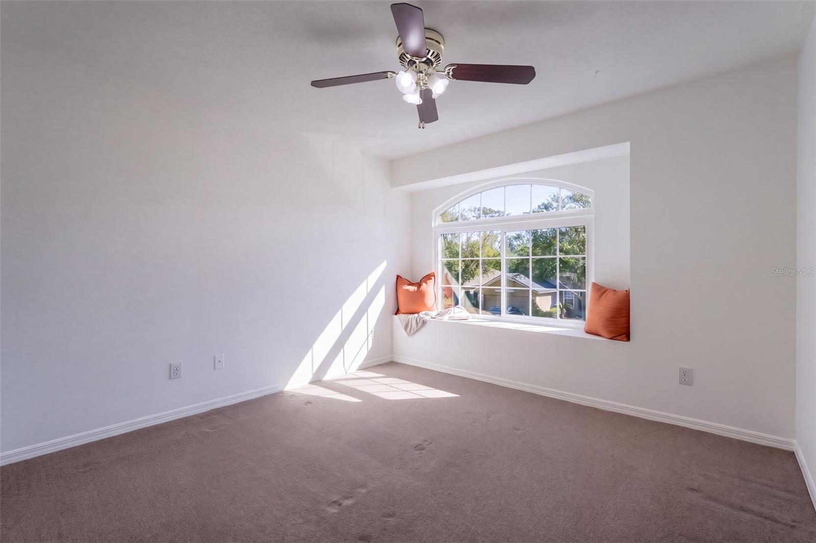 Secondary bedroom with reading nook