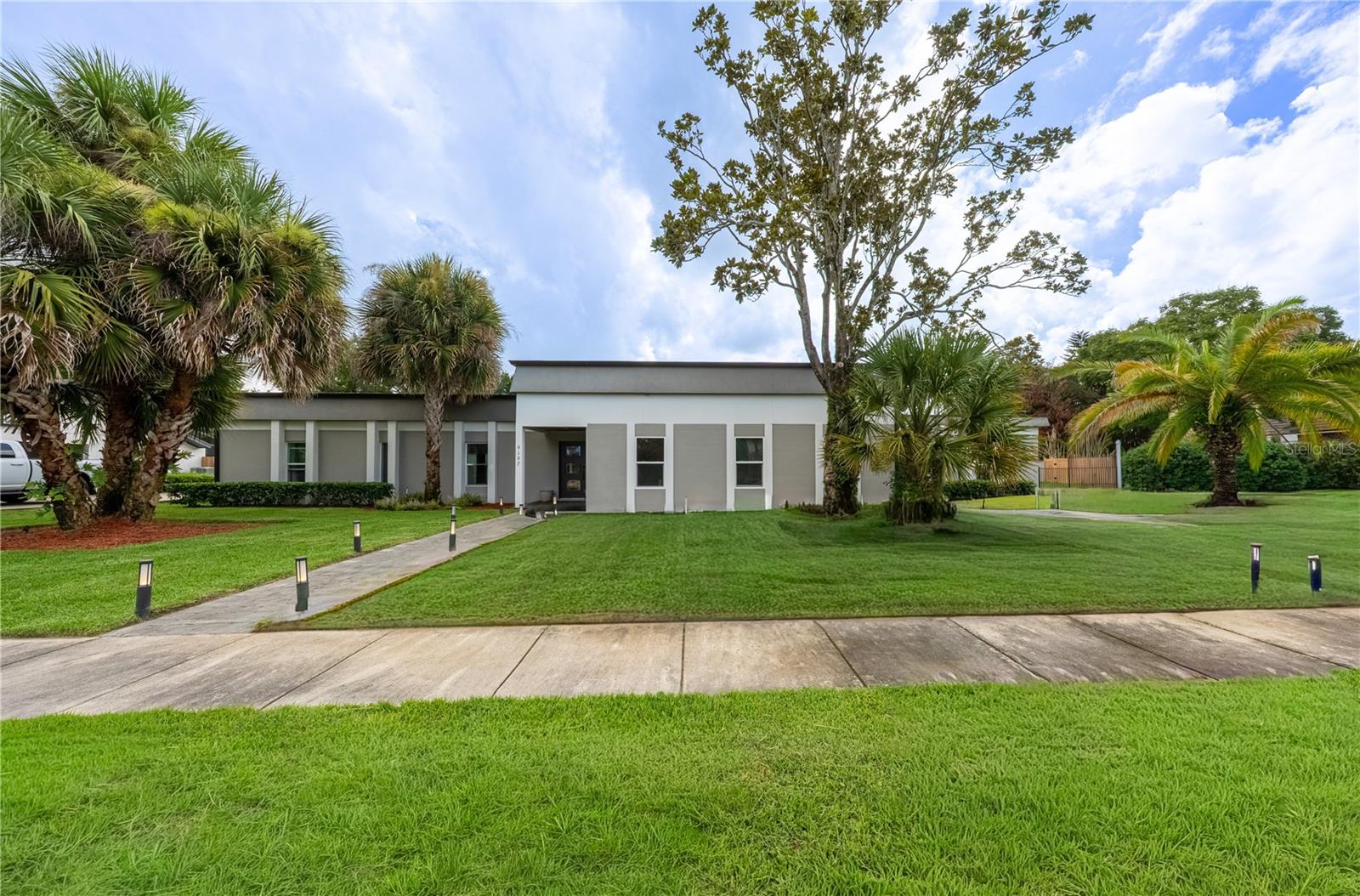 9197 BAY HILL BOULEVARD, Orlando, FL 32819