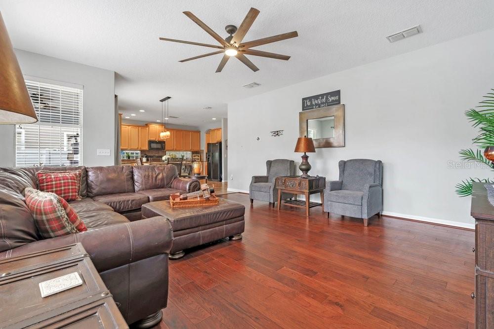 8840 ABBEY LEAF LANE, Orlando, FL 32827 8840 ABBEY LEAF LANE, Orlando, FL 32827