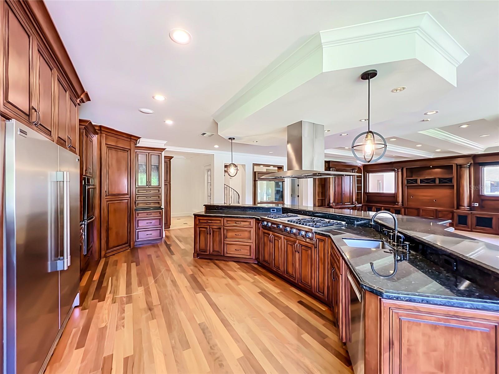 2405 ALAQUA DRIVE, Longwood, FL 32779